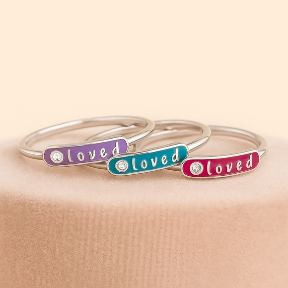 💗 “loved” & “bestie” rings - Picture 4 of 7
